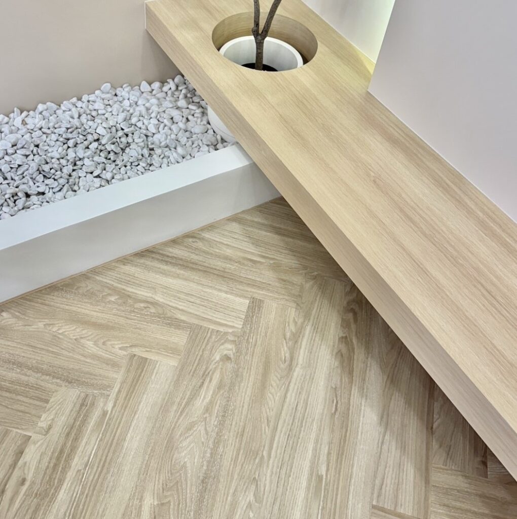 กระเบื้องยางลายไม้