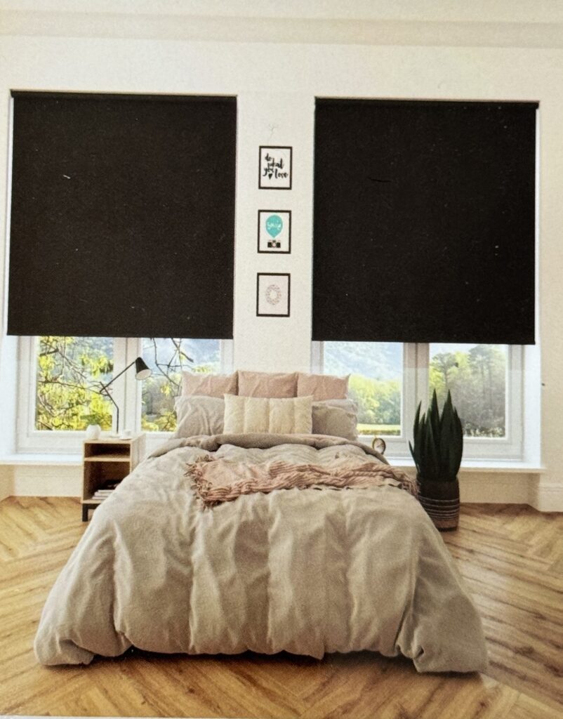 ม่านม้วน